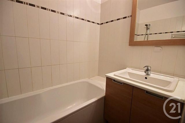 Afficher la photo en grand Appartement F2 à vendre - 2 pièces - 53.01 m2 - BOULOGNE BILLANCOURT - 92 - ILE-DE-FRANCE - Century 21 Prestimmo Conseil