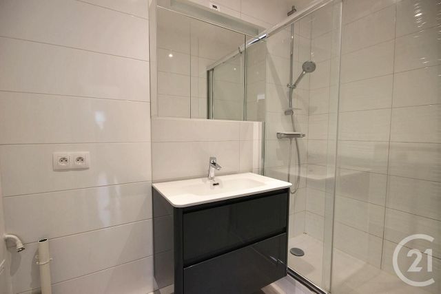 Afficher la photo en grand Appartement F2 à louer - 2 pièces - 39.34 m2 - BOULOGNE BILLANCOURT - 92 - ILE-DE-FRANCE - Century 21 Prestimmo Conseil