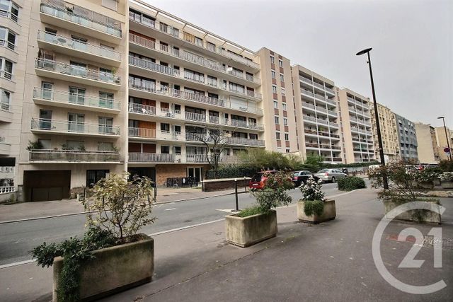 Afficher la photo en grand Appartement F2 à louer - 2 pièces - 39.34 m2 - BOULOGNE BILLANCOURT - 92 - ILE-DE-FRANCE - Century 21 Prestimmo Conseil
