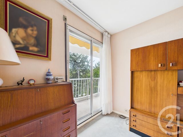 Afficher la photo en grand Appartement T3 à vendre - 3 pièces - 62.42 m2 - BOULOGNE BILLANCOURT - 92 - ILE-DE-FRANCE - Century 21 Prestimmo Conseil