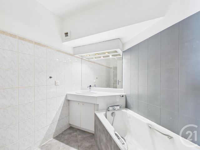 Appartement F2 à louer - 2 pièces - 50.05 m2 - BOULOGNE BILLANCOURT - 92 - ILE-DE-FRANCE - Century 21 Prestimmo Conseil