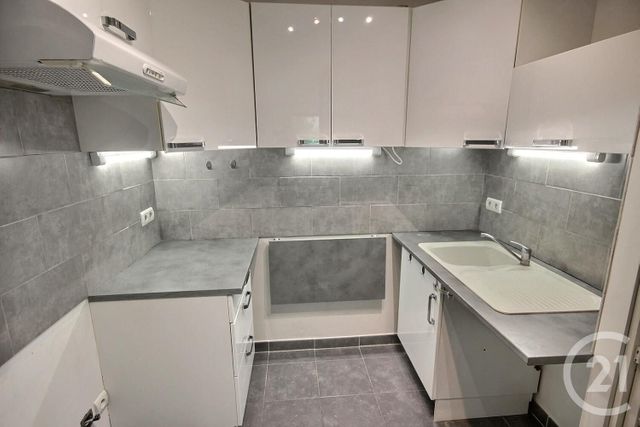 Appartement F3 à louer - 3 pièces - 70.35 m2 - BOULOGNE BILLANCOURT - 92 - ILE-DE-FRANCE - Century 21 Prestimmo Conseil