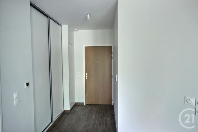 Appartement F2 à louer - 2 pièces - 39.37 m2 - PUTEAUX - 92 - ILE-DE-FRANCE - Century 21 Prestimmo Conseil