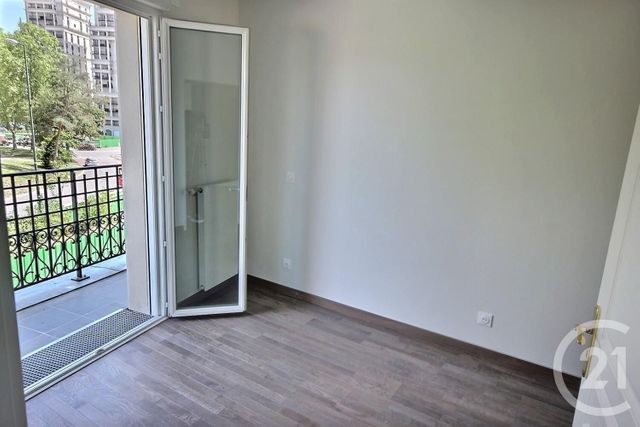 Appartement F2 à louer - 2 pièces - 39.37 m2 - PUTEAUX - 92 - ILE-DE-FRANCE - Century 21 Prestimmo Conseil